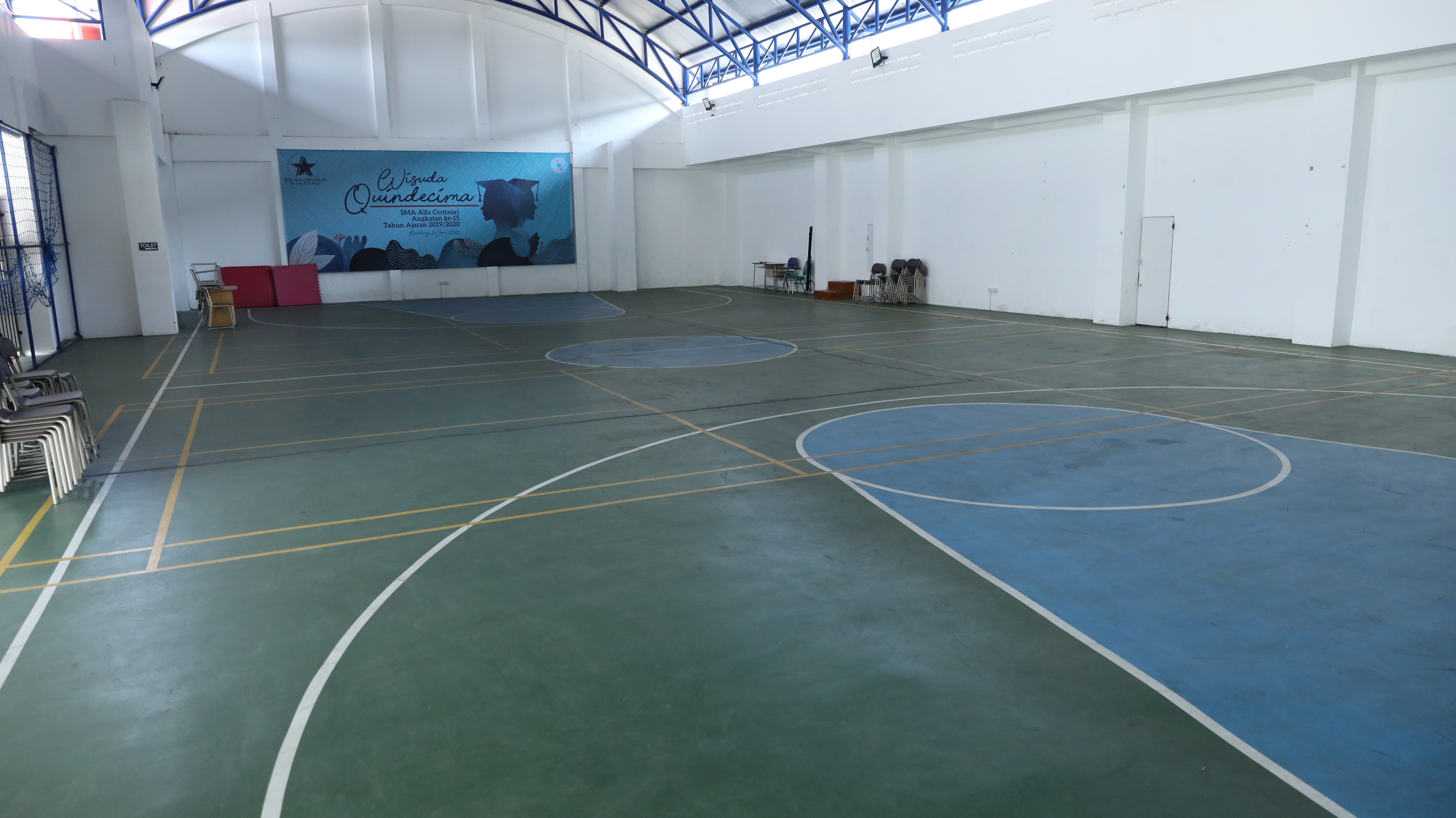 Lapangan Olahraga Indoor