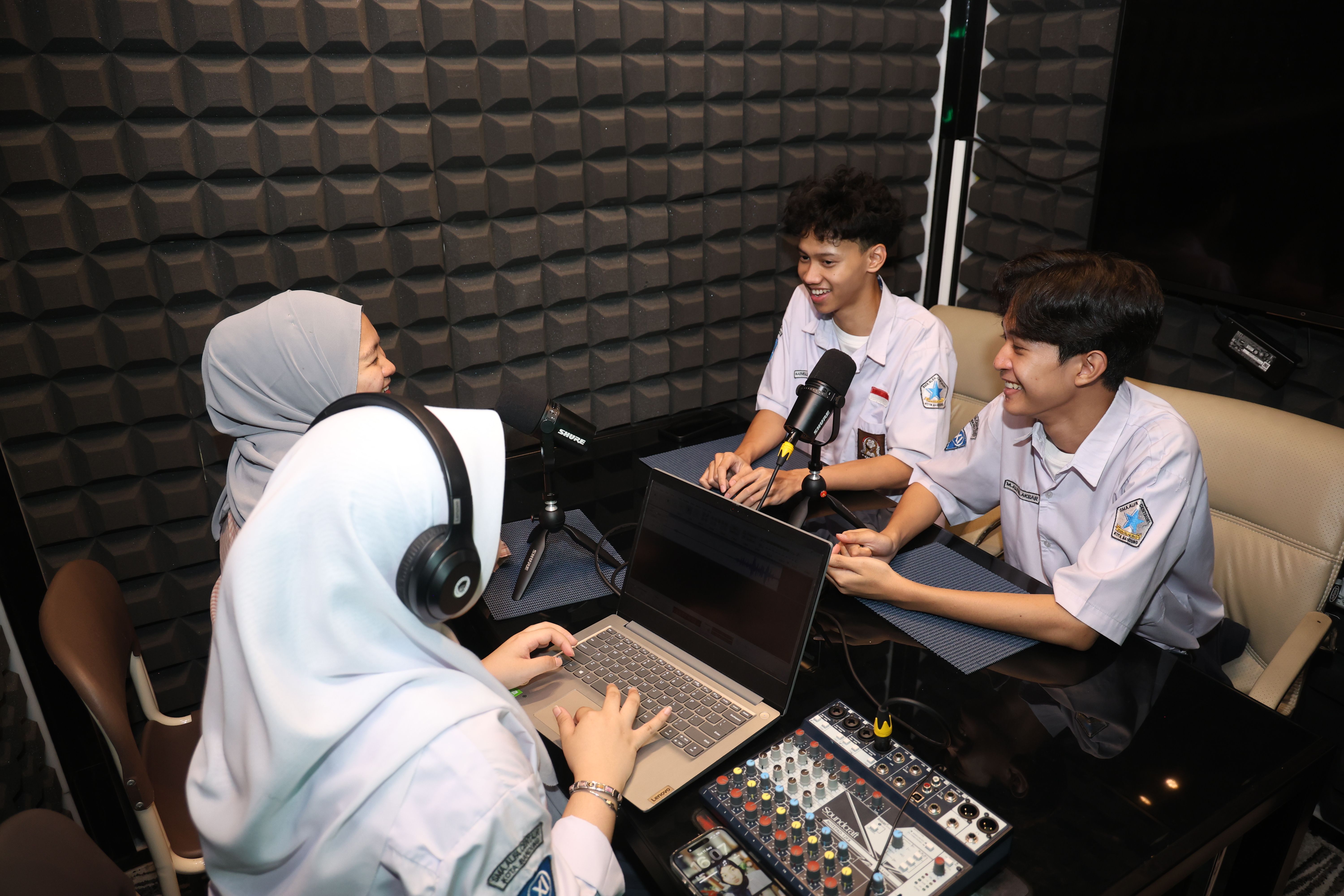 Studio Seni & Bakat